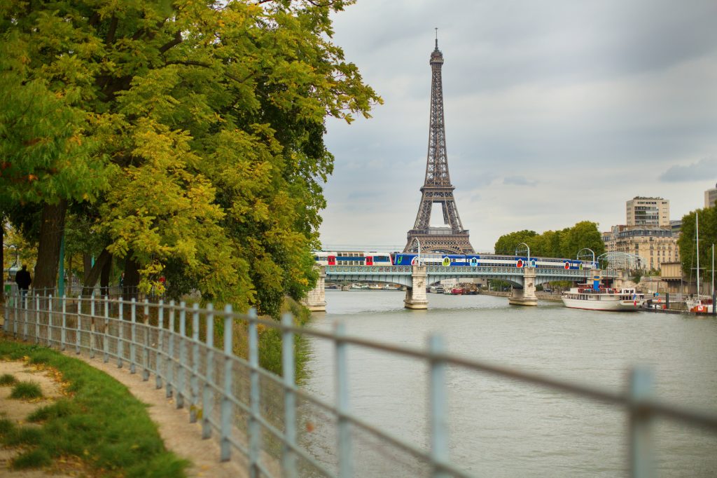Paris Train Rides Day Trips From Paris By Train - Train Tripping